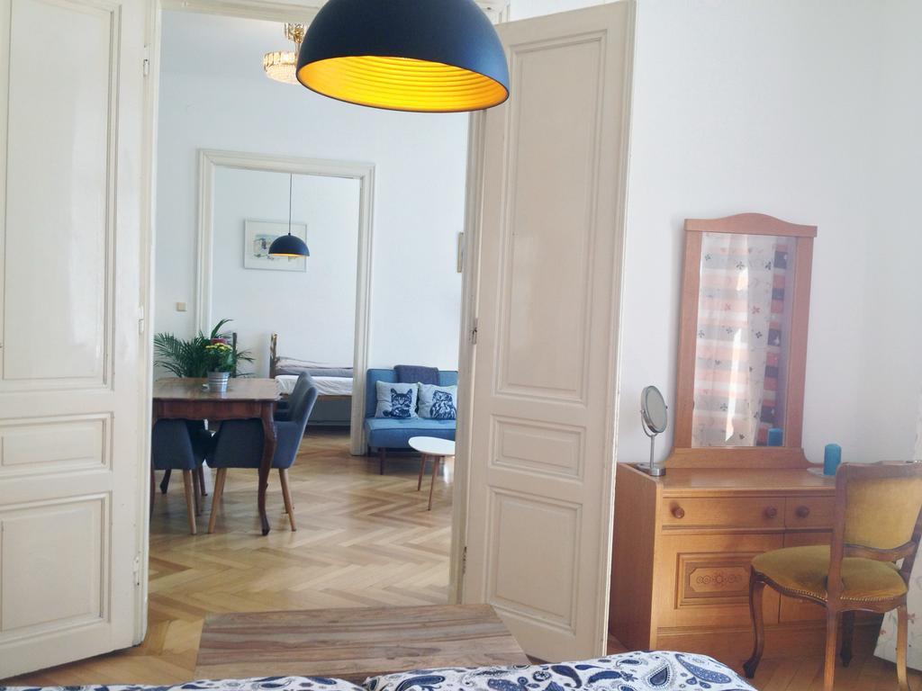 דירות וינה Big Vintage Style Flat Near Schonbrunn מראה חיצוני תמונה